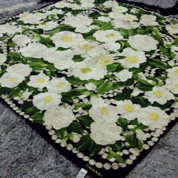 Mint Black Vintage Chanel Camellia Full Flower White Green Pearls Rare 100% Authentic Silk Scarf Made in Italy - Free Shipping