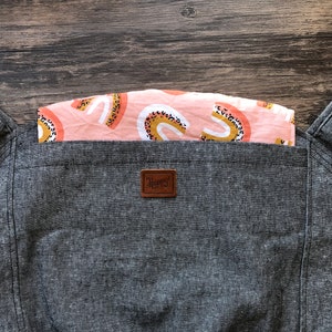 Happy Baby Carrier Drool Bib - El listado muestra ejemplos - Mensaje para opciones de impresión