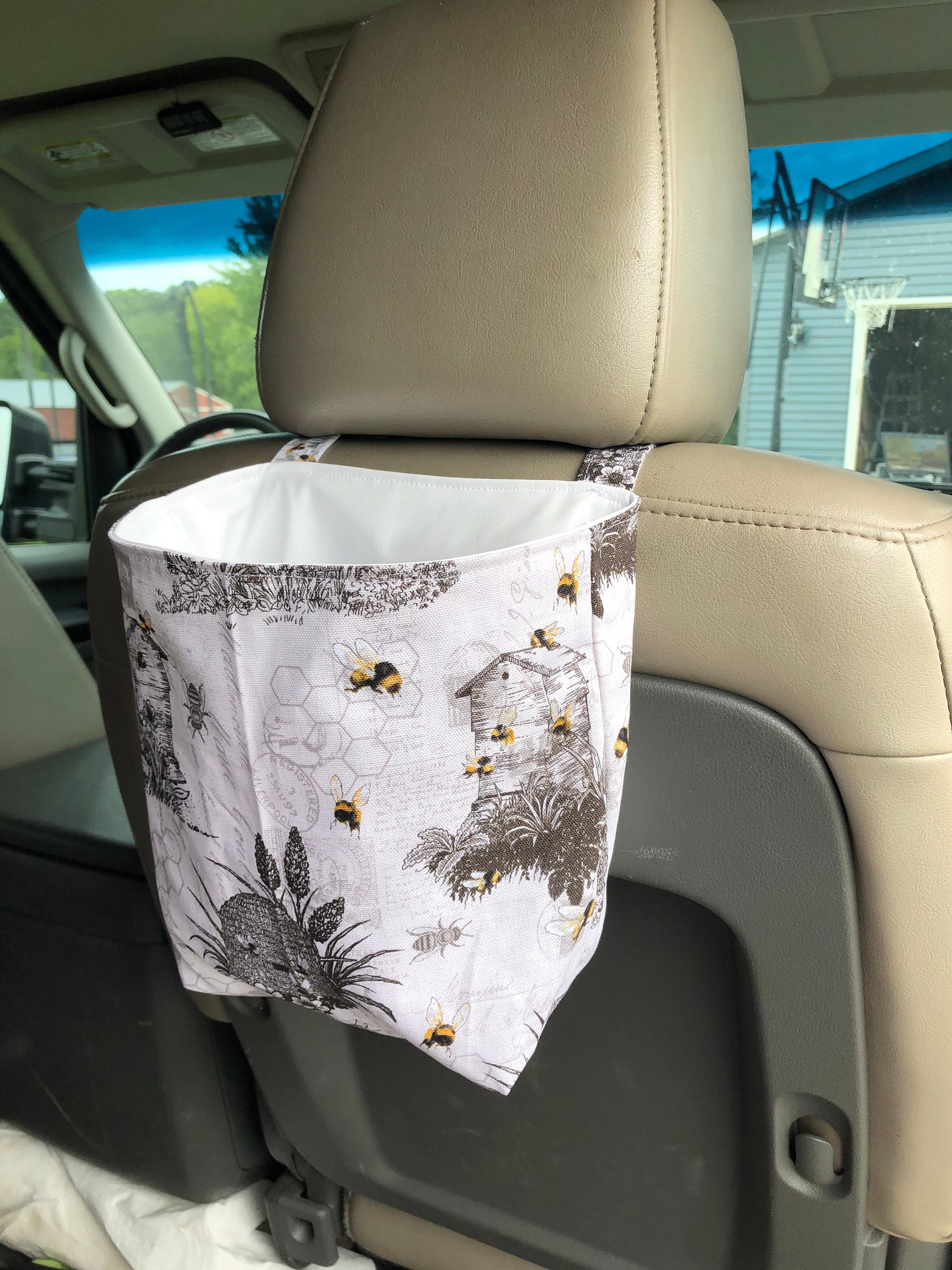 Bumble Bee Car Trash Can, Car Accessories for Women, Car Decorations, Car  Garbage Bag, Bee Pattern, Car Tote, Truck Accessories Car Bag, SUV 