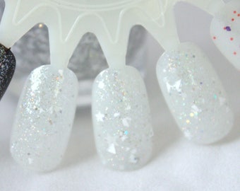 Snow Blind Silver Holographic White Glitter Nagellack 5 free nail Polish handmade indie Nagellack vegan tierversuchsfreier Nagellack