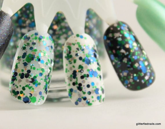 Navy Sparkle Nails | midn1ghtbutterfly