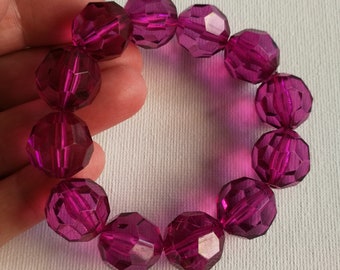 Bracelet - pink faceted lucite plastic beads bracelet great costume jewellery
