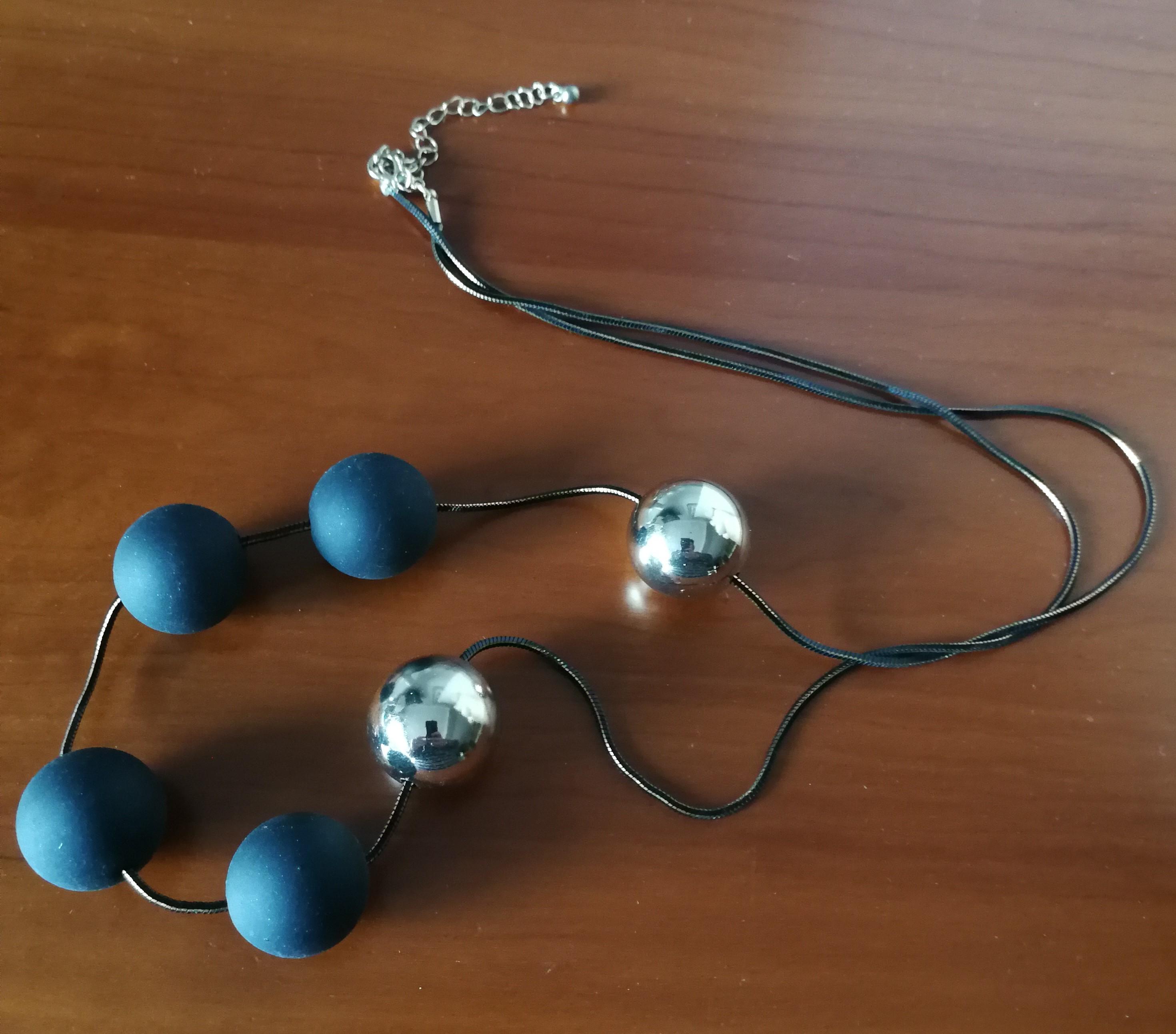 Collier fantaisie vintage en métal - Pièce unique au style rétro