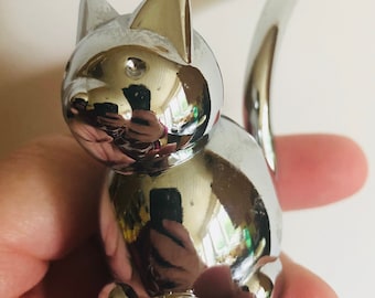 Ringhalter - weißer glänzender Metall hochwertiger Katzenringbaum wäre ein tolles Geschenk!