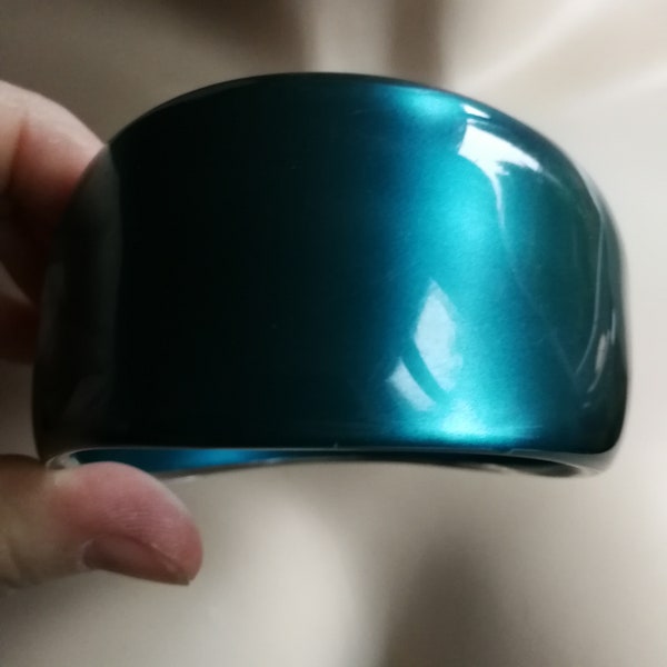 Bangle - chunky plastic bangle iridescent blue bangle