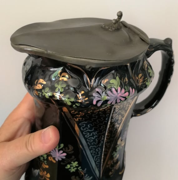 アンティーク ジャックフィールド 黒釉陶器 水差し：ピューター蓋付き