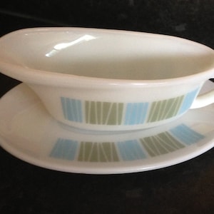 Vintage JAJ Pyrex Milk Glass Gravy Boat: Matchmaker Pattern