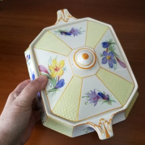 Antique Casserole Dish made by John Steventon and Sons in England c.1935.  It is 24.5cm wide at the handles, and 18cm across