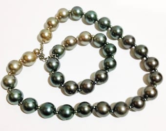 Matching set - chunky large plastic cream green pearl bead necklace and matching bracelet