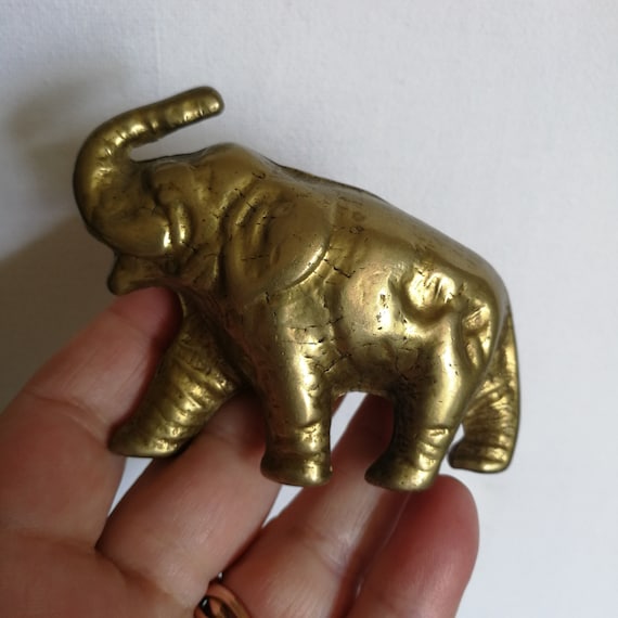 ヴィンテージの真鍮製の胴体上部の象の置物 - Etsy 日本