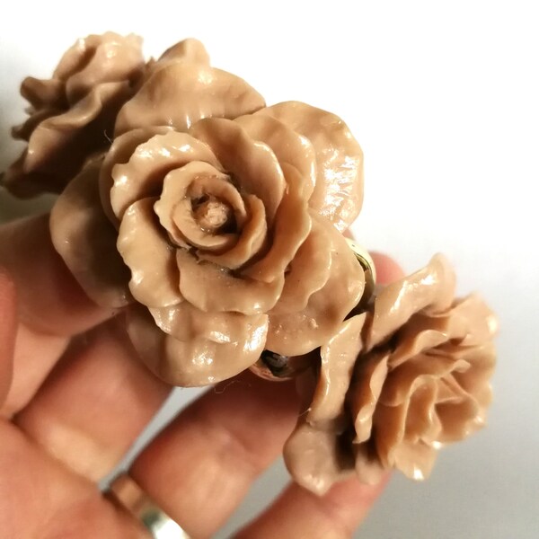 Bracelet - Chunky funky dusky pink flowers roses plastic bangle retro design