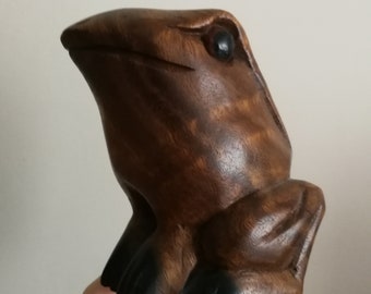 ヴィンテージの手彫りの木製のカエルの彫刻 - Etsy 日本