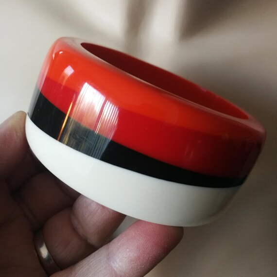 Retro Striped Plastic Bangle – Chunky Funky Design - image 9