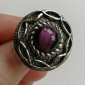 Ring - Gorgeous vintage purple ring metal mount celtic pattern size adjustable