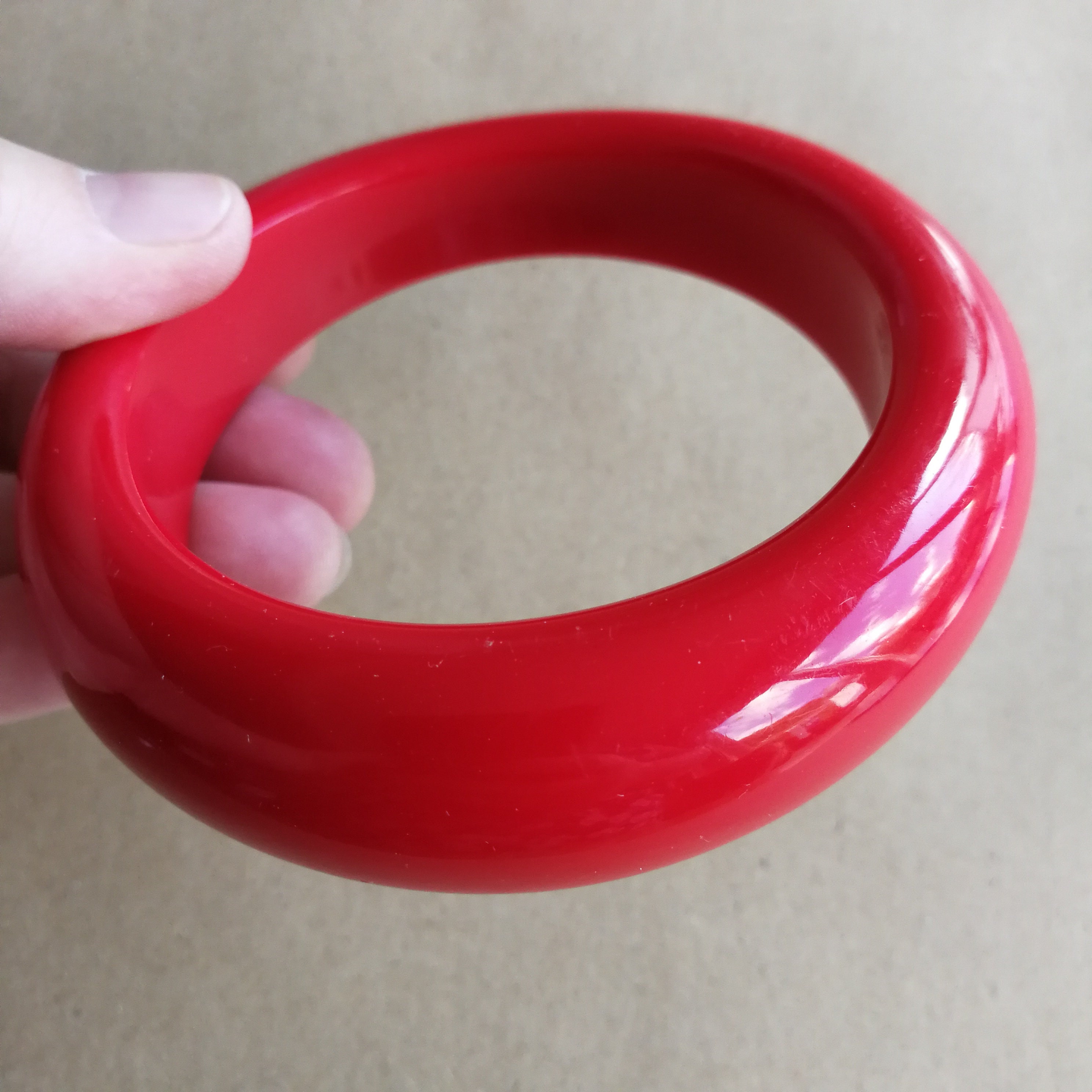 Chunky Plastic Bracelet Red White Black Swirls Marble Unusual
