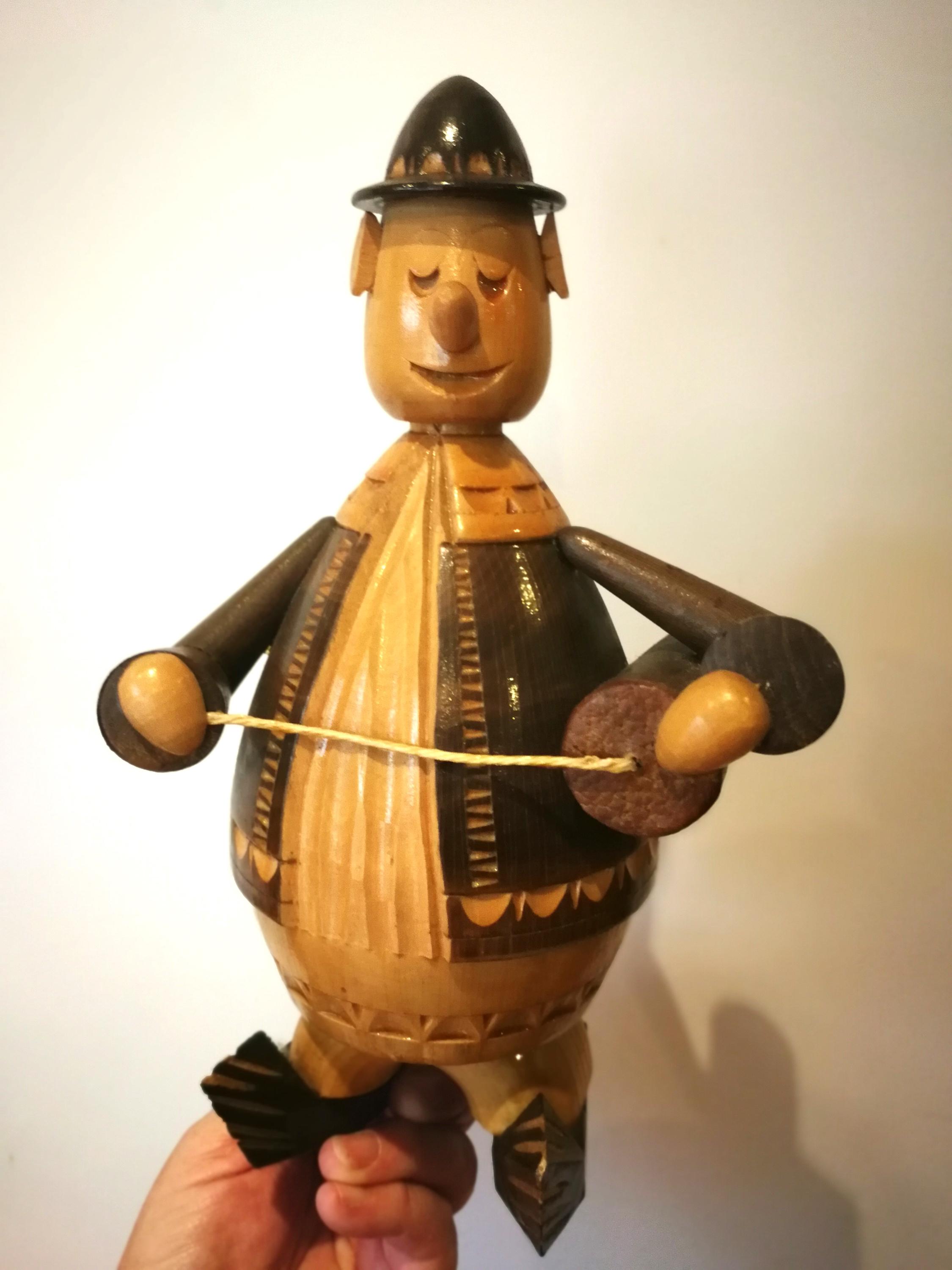 ヴィンテージミュージシャン Arta Lemnului ルーマニア COOPERATIVA