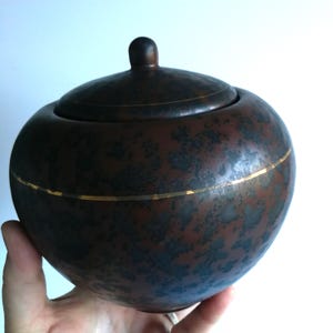 Vintage English Terracotta Tobacco Jar: Mottled Black & Gilt
