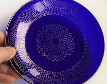 Gorgeous stunning Fiesta cobalt blue CHANCE BROTHERS glass gold pattern plate very retro chic perfect