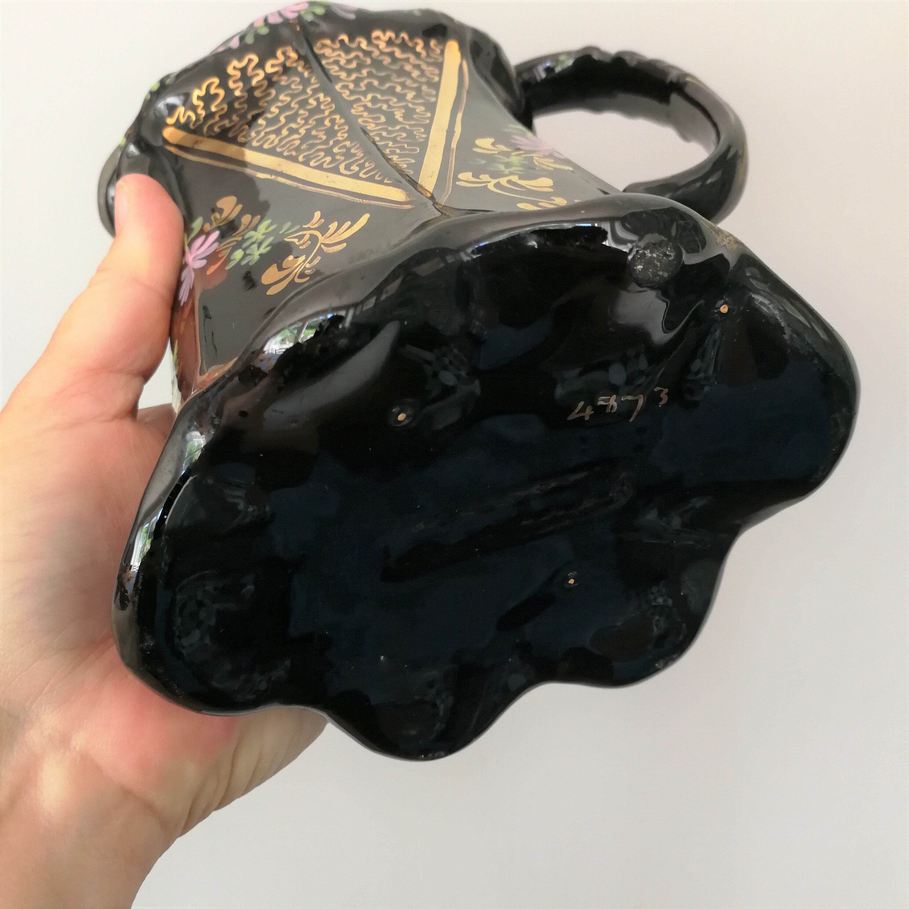 アンティーク ジャックフィールド 黒釉陶器 水差し：ピューター蓋付き