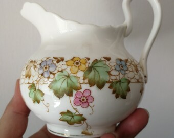 Very pretty vintage Plant Tuscan fine bone milk jug creamer hand painted decoration