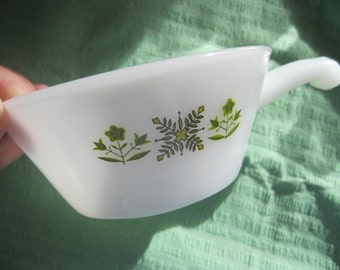 4 x Vintage White Milk Glass Anchor Hocking Fire King Handled Soup Bowl / Custard Cup green pattern