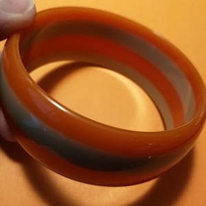 Stripey stripes chunky plastic bangle