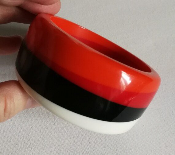 Retro Striped Plastic Bangle – Chunky Funky Design - image 7