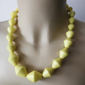 Necklace - funky large pale lemon yellow plastic geometric beads necklace great chunky costume jewellery