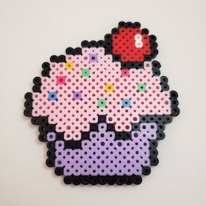 Pastel Cupcake Perler