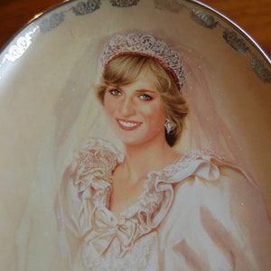 Princess Diana, Queen of Our Hearts, Vintage, Collectible Plate, Bradford Exchange 1997, hard fired porcelain, oval Plate, wall hanging