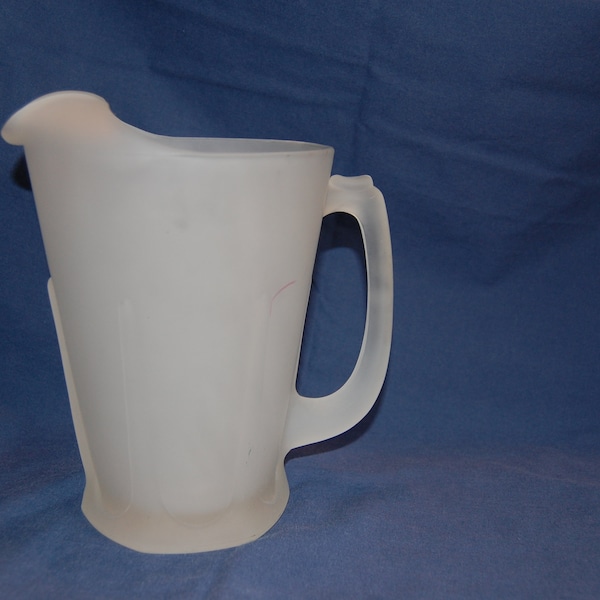 Vintage Water Pitcher, White Crystal Pitcher, Frosted Water Pitcher, Tiara Exclusive, Indiana Glass, White Glass Pitcher, Retro Pitcher,