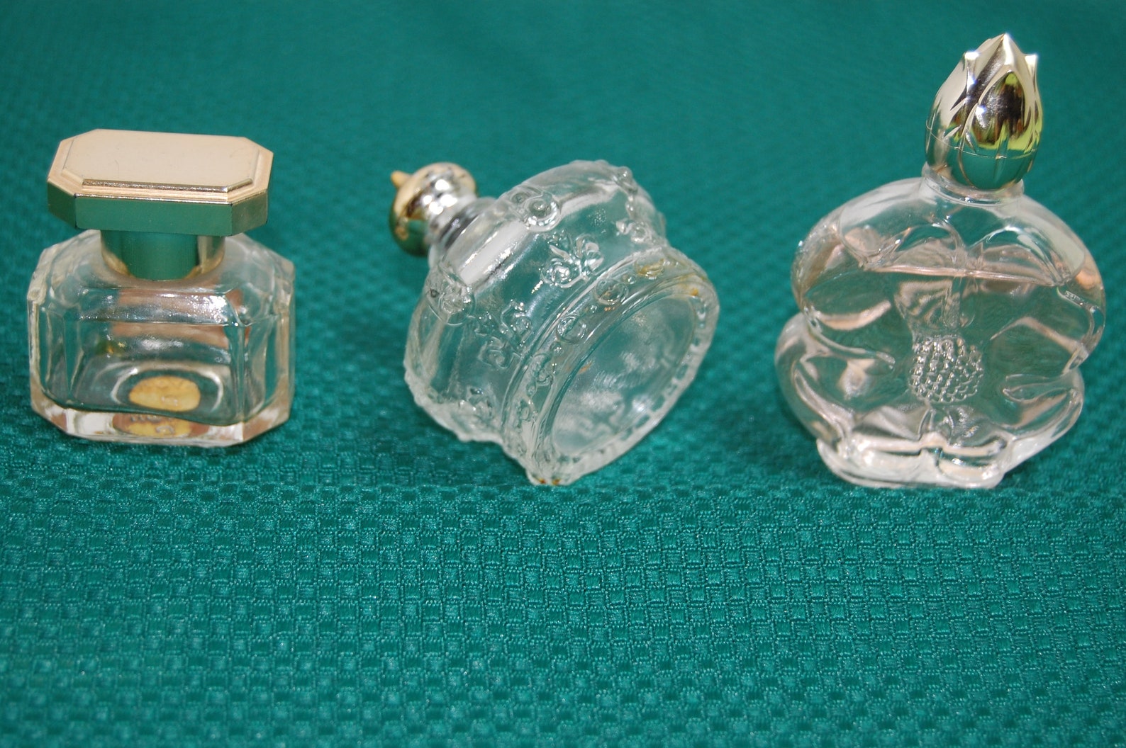 3 Collectible Avon Bottles Collectible Glass Avon Flower Etsy UK