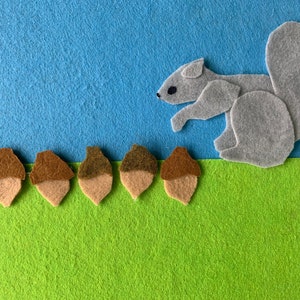 Squirrel and Acorns Flannelboard Set