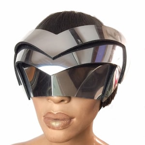Futurististic fly headpiece, as seen on Nicki Minaj