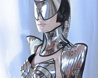 warrior scifi shoulder pads, epaulettes, shoulder armor, futuristic shoulder cuffs