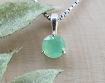 Ciondolo in crisoprasio; crisoprasio australiano naturale non trattato; 1,040 ct