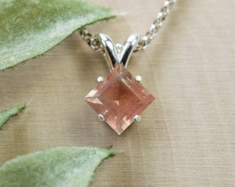 Oregon Sunstone Pendant, Natural Untreated USA Sunstone; 1.195cts