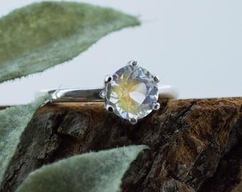 Rainbow Moonstone Ring, Natural Untreated Madagascar Moonstone; 0.920cts