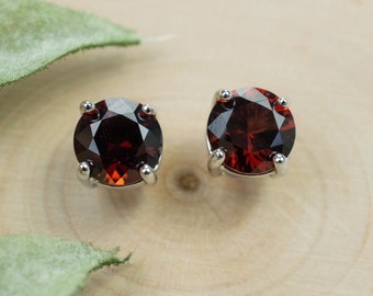 Pyrope granaat oorbellen; Echt onbehandeld Madagascar-granaat; 2.715 ct