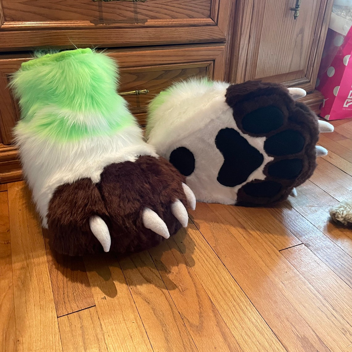 Stompy Feetpaws