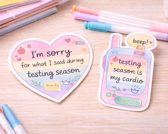 Pacote com 2 adesivos para professores | É época de provas 7,6 cm x 7,6 cm