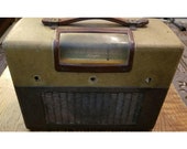 Vintage WWII Allied 6 Tube Radio model 6A-127 with manual LH4380