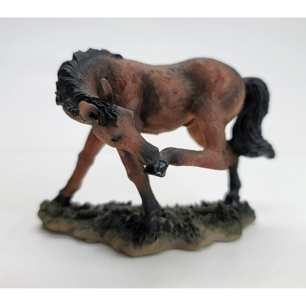 Vintage Brown Bay Horse Composite Figurine Foot to Mouth PR428