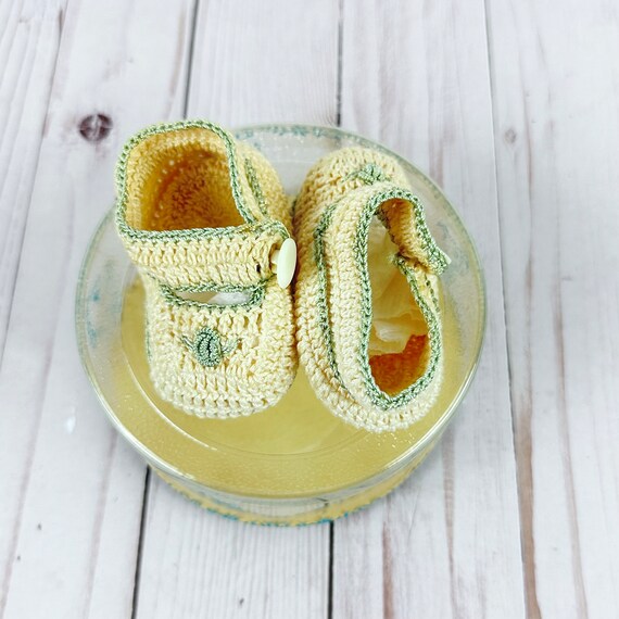 Vintage Crocheted Baby Booties, Mid-Century Kids … - image 8