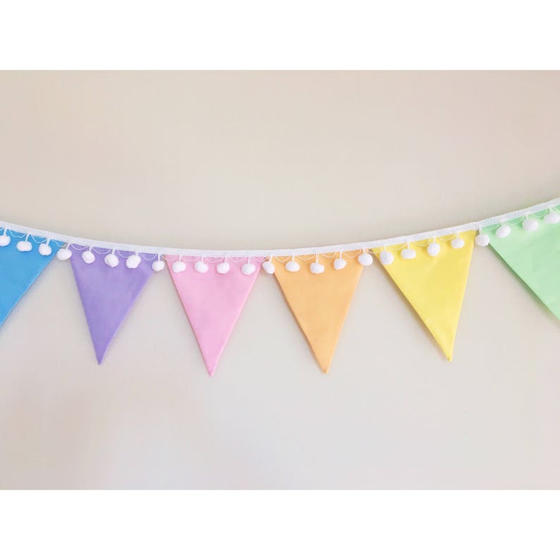 Happy Birthday Bunting Pink 100/% Cotton Fabric Double Sided Machine Washable New