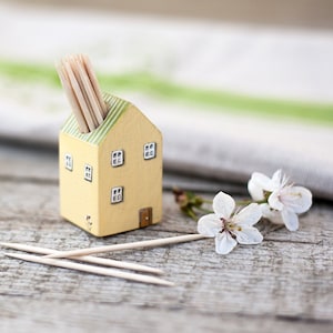 Toothpick Yellow Holder, Handmade Table Accessory, Little House, Home Office Storage, For Wedding, Gift for Mom, Tableware, Kitchenware