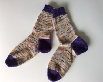 MEDIUM size AVRAGE width HIGH Arch ready to wear hand knit socks (31)