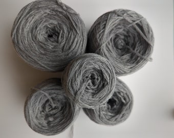 WORSTED WEIGHT GRAY extra fine Merino wool 2240 yards recycled yarn