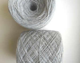 LIGHT GRAY HEATHER wool 1916 yards recycled yarn
