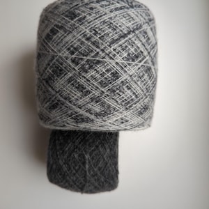 GRAY PANTHER 100% cashmere 2212 yards recycled yarn